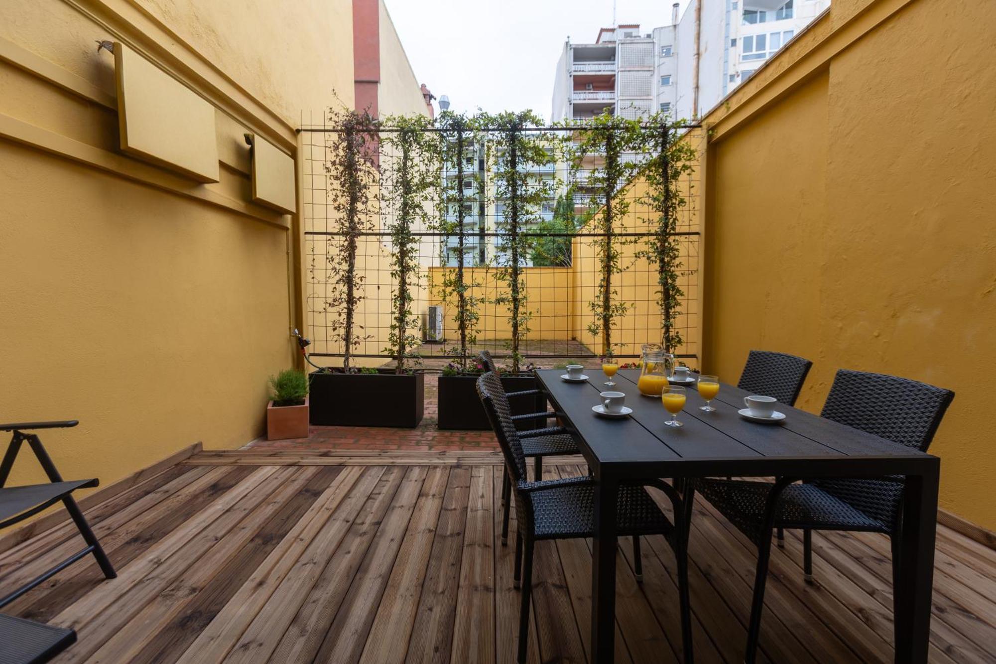 Apartamentos Enfrente Del Museo Dali Figueres  Zimmer foto